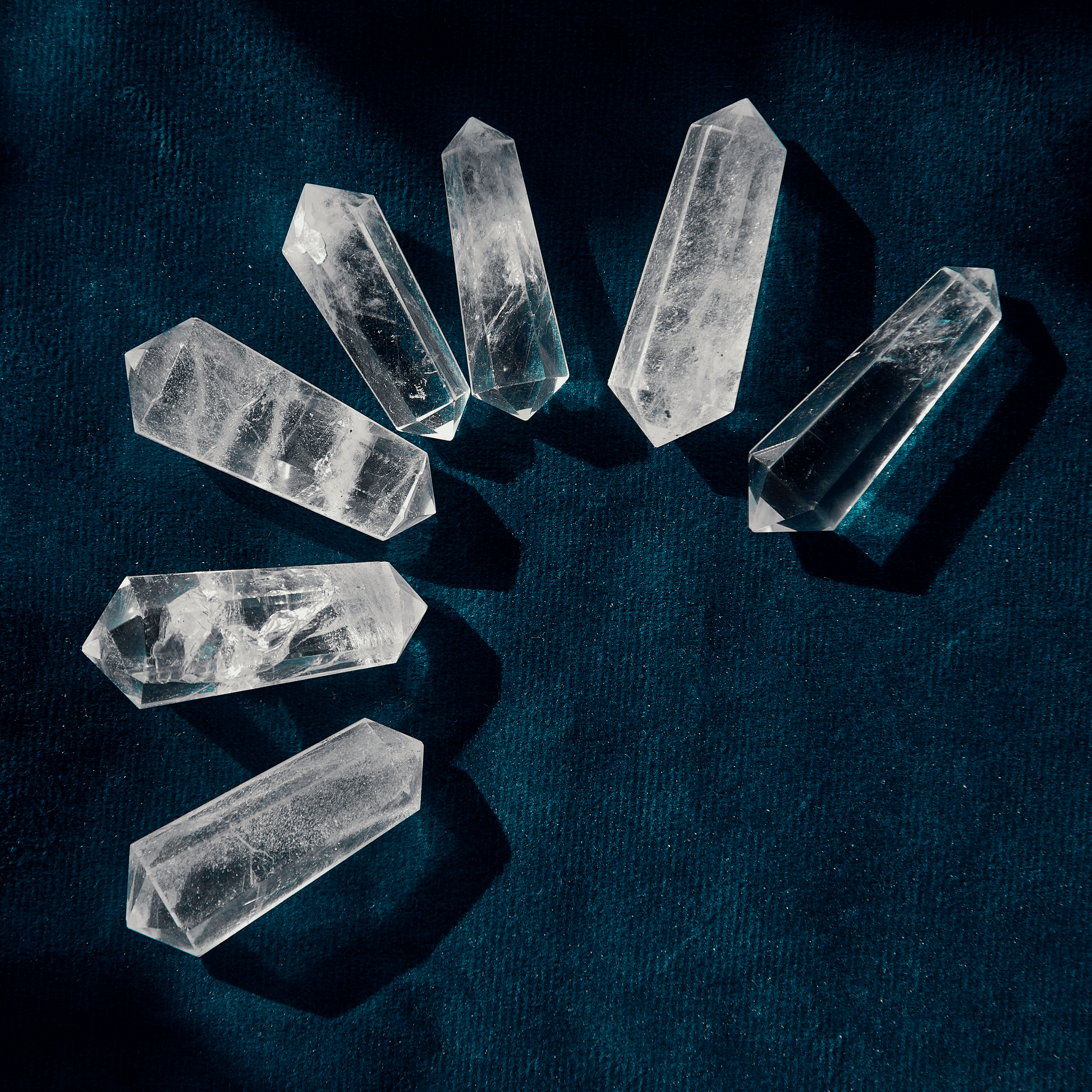 Natural Clear Quartz crystal with transparent clarity, known for energy amplification, mental focus, healing, and spiritual alignment.