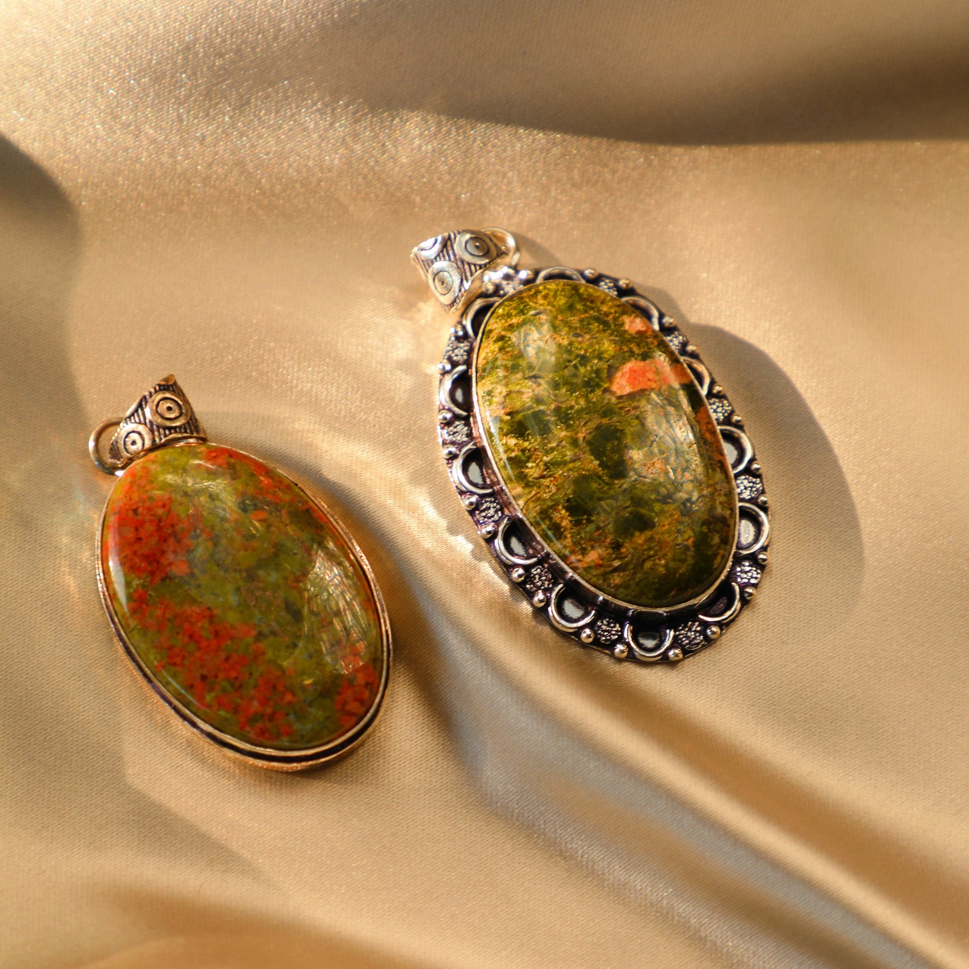 Unakite crystal with a blend of green and pink colors, symbolizing balance, growth, and emotional healing. Ideal for Heart Chakra work and personal transformation.