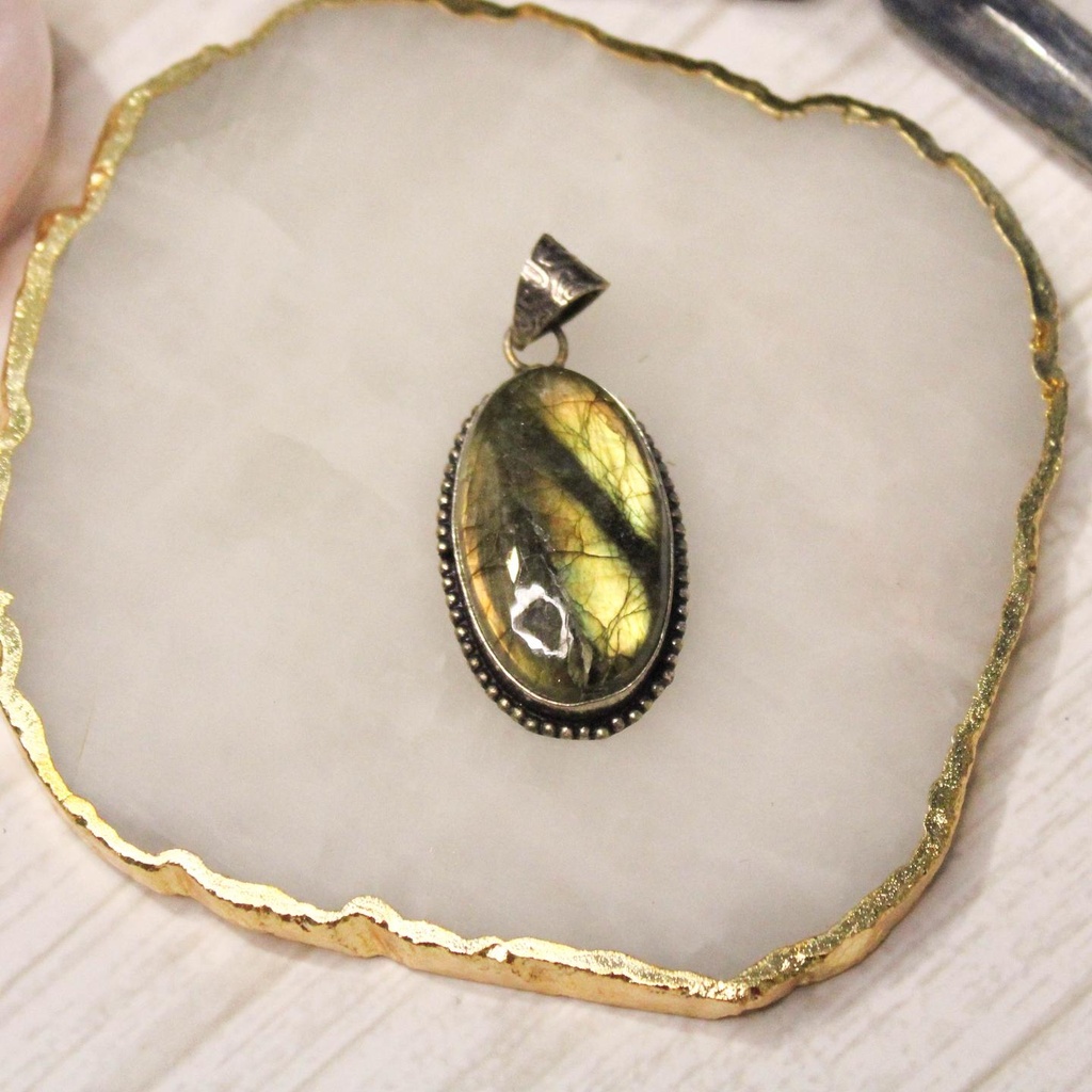 Labradorite Pendant